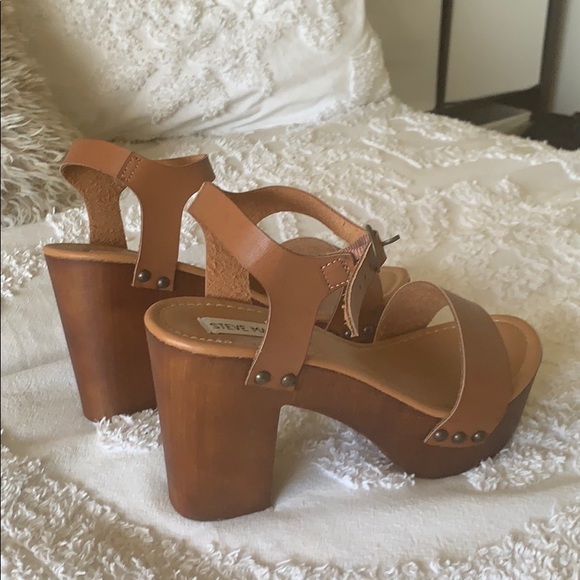 Steve Madden Luna Cognac Heels 